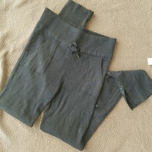 Lululemon knit lounge pants size 10